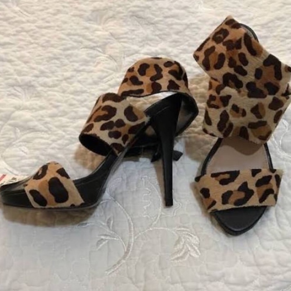 ZARA open toe shoe